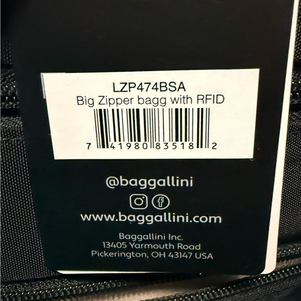Baggallini Big Zipper Bag Black EUC - Picture 8 of 8